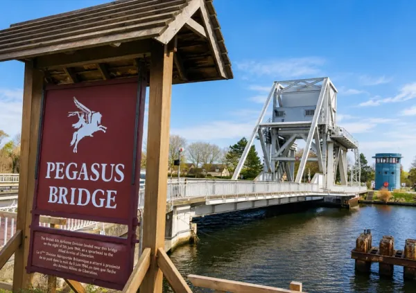 Pegasus Bridge, mémoire du 6 juin